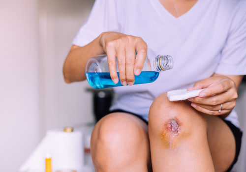 What Does an Infected Cut Look Like? When to Seek Medical Attention